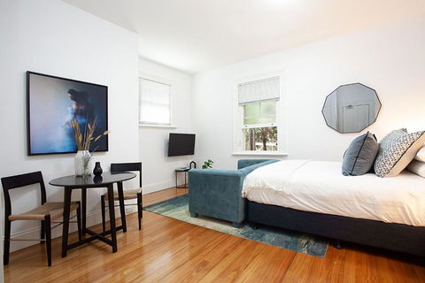 Chic And Characterful Studio Apartment - Tourism Hervey Bay 0