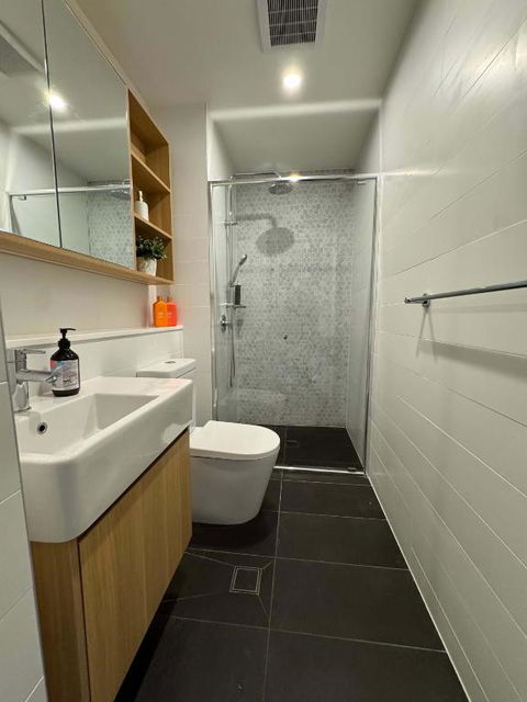 Chic Apartment Gladesville - Tourism Hervey Bay 4
