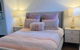 Chic Rose Bay Pad With HUGE Outdoor Sunny Balcony - thumb 4