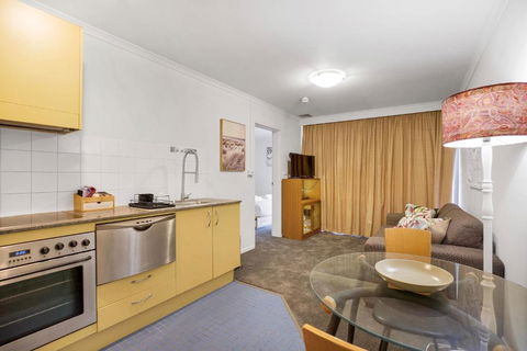 Chique Chippendale - Tourism Hervey Bay 2