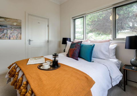 Chiton Cottage - Tourism Hervey Bay 3