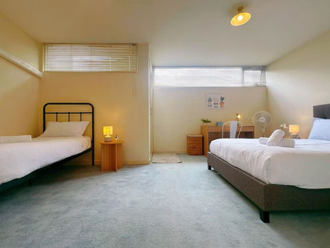 City Center Stay With Parking - Tourism Hervey Bay 4