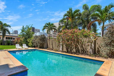 City Love Affair On Stanley - Tourism Hervey Bay 1