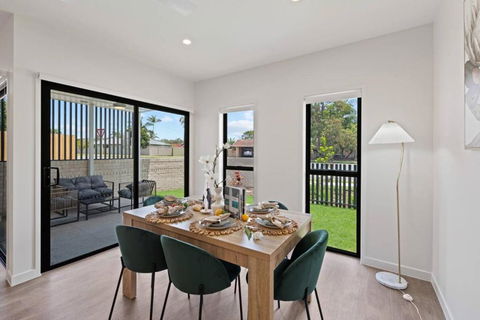 City Oasis Brand New 4BR With Parking And Steps To Shops - Tourism Hervey Bay 2
