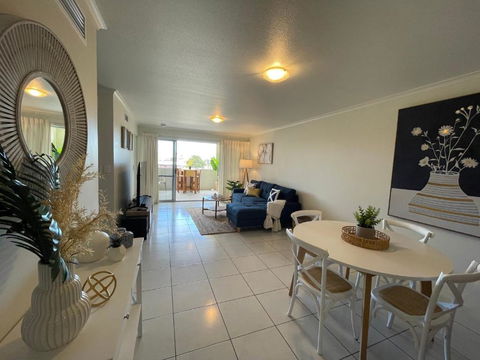 City Stadium Apartment On The Riverfront 38 - Tourism Hervey Bay 1