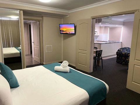 City Ville Apartments And Motel - Tourism Hervey Bay 0