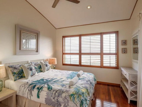 Claytons 8 By Discover Stradbroke - Hervey Bay Accommodation 3