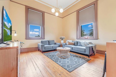 Clocktower Suites - Hervey Bay Accommodation 1