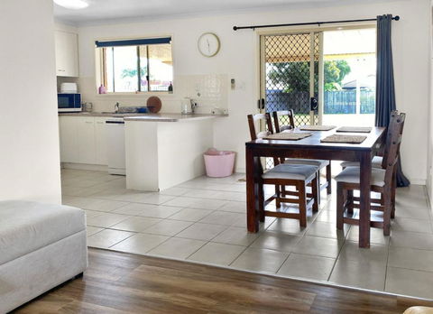 Close To Hospital. WiFi, DogsOk - Tourism Hervey Bay 3