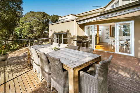 Cloud Nine - Tourism Hervey Bay 2