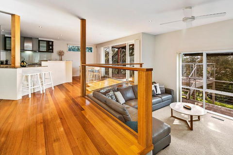Cloud Nine - Tourism Hervey Bay 1