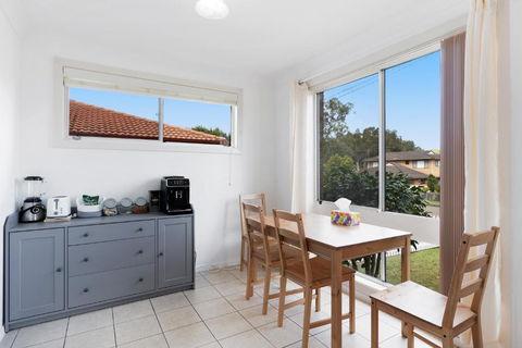 Close To Lake, Golf & Beach, Perfect For Longer Stays - Tourism Hervey Bay 0