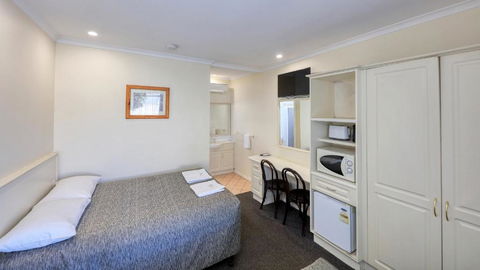 Coachman Hotel Motel - Tourism Hervey Bay 4