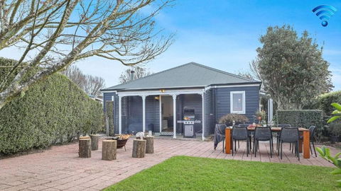Coachwood Cottage - Tourism Hervey Bay 0