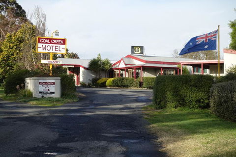 Coal Creek Motel - Tourism Hervey Bay 0