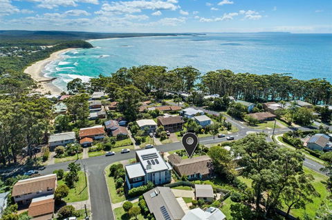 Coast House Mollymook - Tourism Hervey Bay 1