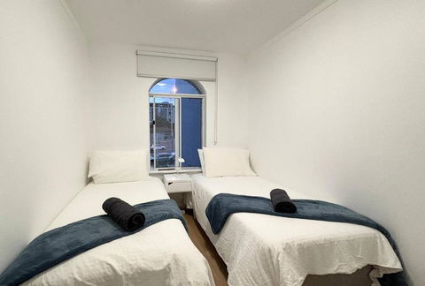 Coastal Beach Retreat Scarborough Pool & Slide! - Tourism Hervey Bay 4