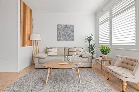 Coastal Corner - Contemporary Chic By The Beach - Tourism Hervey Bay 0