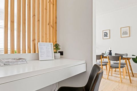 Coastal Corner - Contemporary Chic By The Beach - Tourism Hervey Bay 4