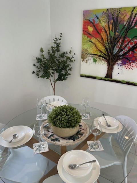 Coastal Luxe On Hastings St - 2 Bedroom - Tourism Hervey Bay 2