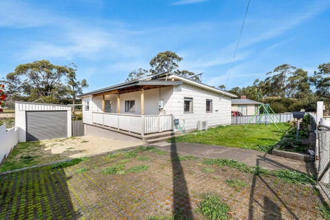 Coastal Retreat By The Beach - Hervey Bay Accommodation 3