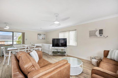 Coastal Villa Mollymook Beach - Tourism Hervey Bay 3