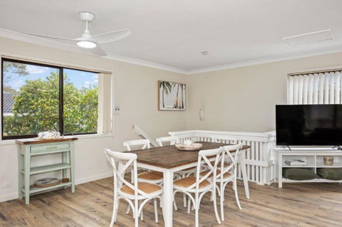 Coastal Villa Mollymook Beach - Tourism Hervey Bay 4