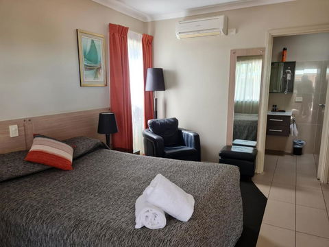 Cobar Central Motor Inn - Tourism Hervey Bay 2
