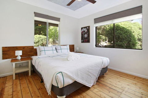 Cobden & Wills - Tourism Hervey Bay 3