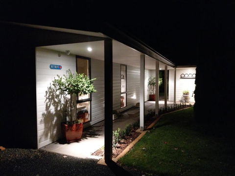 Cradle At Casa Blanca Country Retreat - Hervey Bay Accommodation 2