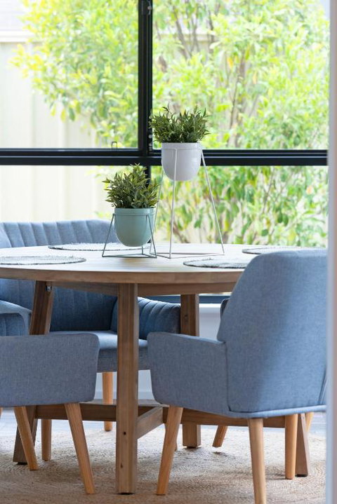 Crimson Ridge - Wines, Vines And Dine - Hervey Bay Accommodation 2