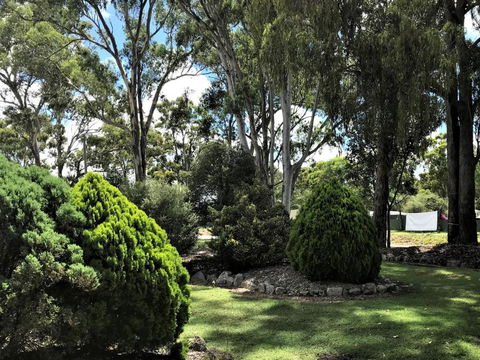Crows Nest Motel - Tourism Hervey Bay 2