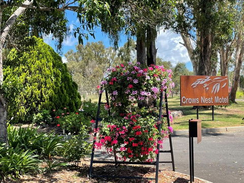 Crows Nest Motel - Tourism Hervey Bay 0