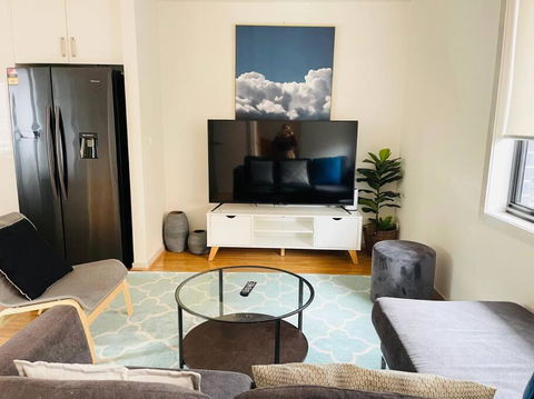 D111 Special Melbourne Retreat - Hervey Bay Accommodation 4