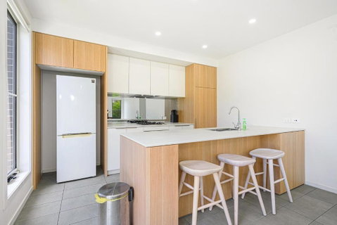 Denham Court Adorable 4Br House With Wifi &Parking - Hervey Bay Accommodation 2