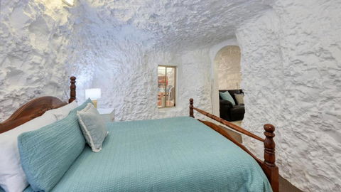 Desert Hideaway - Underground Living - White Cliffs - Tourism Hervey Bay 4