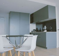 2Bed 2Bath Minimalist Apartment in CBD - Tourism Hervey Bay