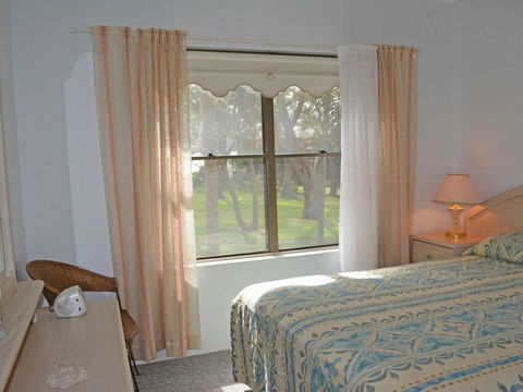 3 'Sailfish' 46 Magnus Street - Tourism Hervey Bay 2