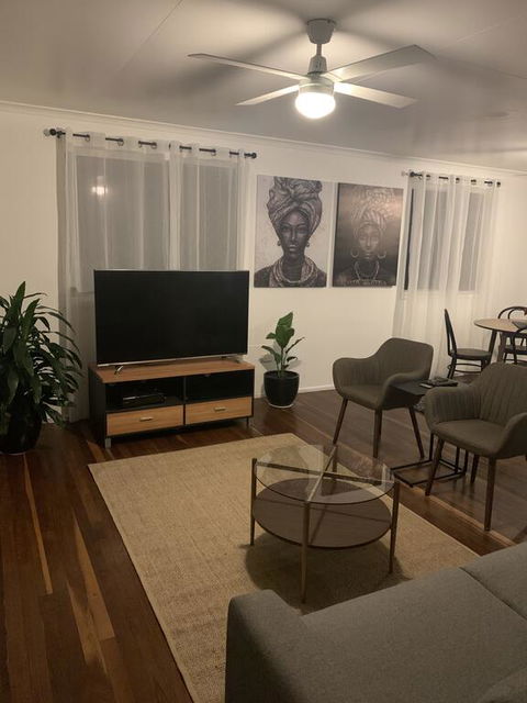 3 Bedroom Apartment - Hervey Bay Accommodation 0