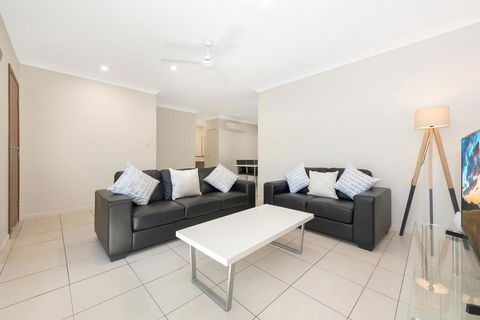 3 Bedroom Central Home - Tourism Hervey Bay 1