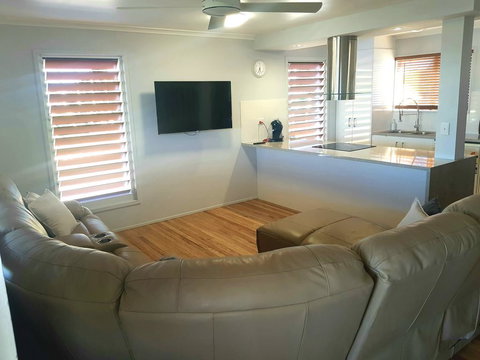 3 Bedroom Renovated Home - Hervey Bay Accommodation 3