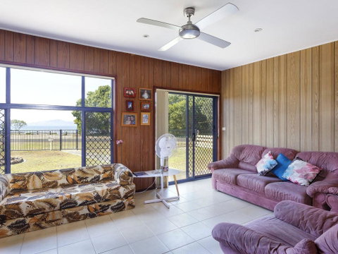 3 Curlew Avenue - Hervey Bay Accommodation 3