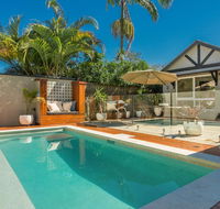 3 Little Pigs Holiday Home - Hervey Bay Accommodation