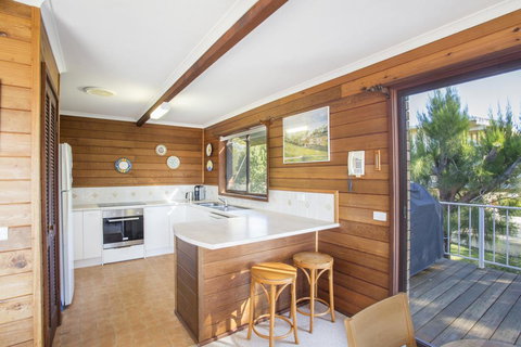 3 Shipton Cres - Heavenly Haven - Hervey Bay Accommodation 2