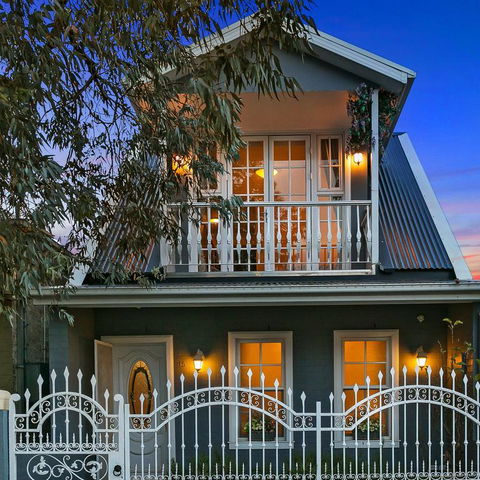 4 Ensuite Chelsea Villa CBD-Airport - Hervey Bay Accommodation 3