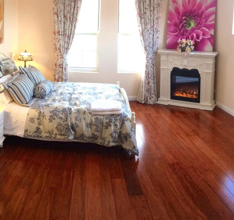 4 Ensuite Chelsea Villa CBD-Airport - Hervey Bay Accommodation 1