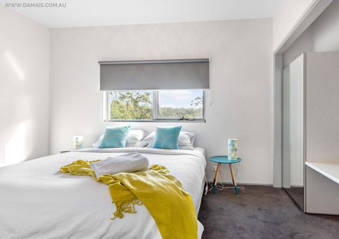 4 King Or 8 Single Beds WiFi, Netflix, Pet Friendly - Hervey Bay Accommodation 2