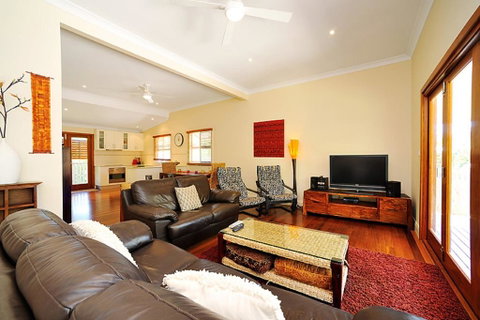 44 Ruskin Street, Byron Bay - Ruskins Retreat - Hervey Bay Accommodation 1