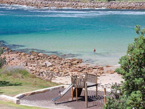 5 'The Outlook', 4 Ocean Parade - Overlooking Boat Harbour Beach And Ducted Air Conditioning - Hervey Bay Accommodation 3