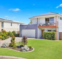 53 Northbeach Place Mudjimba - Hervey Bay Accommodation